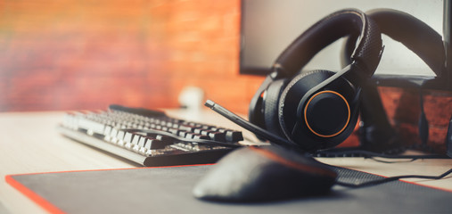 5 Tech Accessories for a Green Office